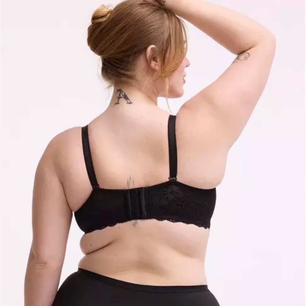 torrid Black Lace Plunge Bra with Scalloped Trim - Picture 3 of 4